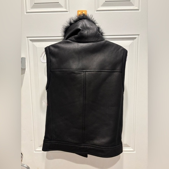 Theory lamb leather and fur black vest size small - Picture 4 of 8